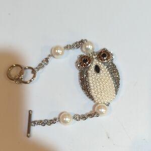 Beautiful Charming Owl Pearl Bracelet 8-inch Adjustable